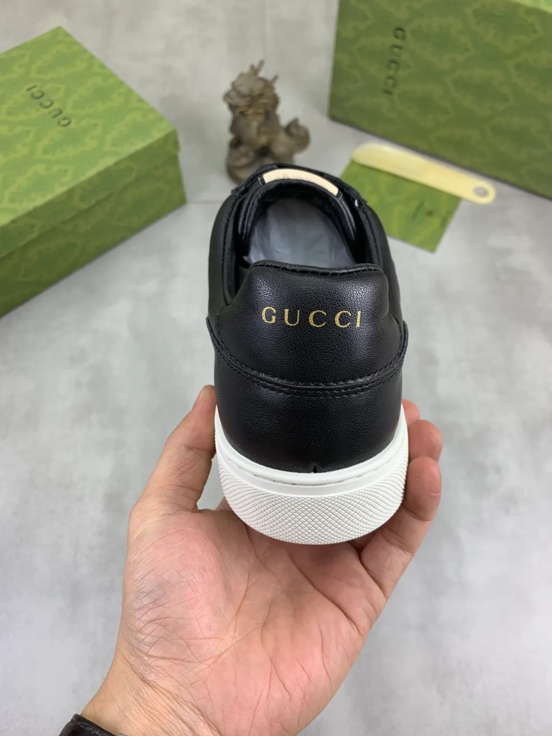Men's Men's Shoes P420 💰[New Style] 🆘 The latest model from Gucci's official website🎁Classic casual and fashionable men's shoes👟Hot style💥Simple and elegant style, exclusive for trendy men. Unique latest brand elements from the official website👑Gucci original decoration, fashionable and generous, made of original soft calfskin fabric➕Comfortable soft sheepskin lining ✅The official website specifies wear-resistant rubber outsole_full of elasticity, classic model taken in real life🎬Color: 2️⃣colors available😍Number: 38-44